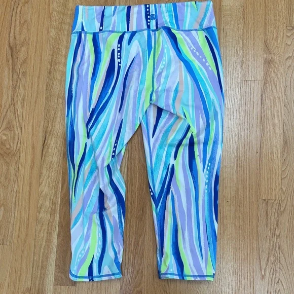 Lilly Pulitzer Blue Luxletic crop Leggings size large - Picture 5 of 5